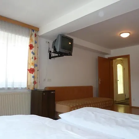 Pepi Gasthuis 3*
