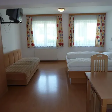 Pepi Gasthuis 3*
